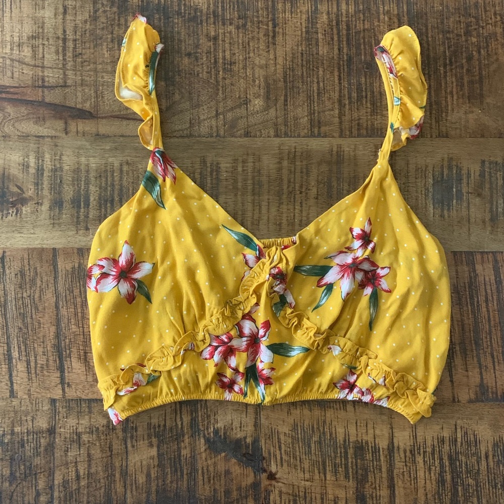 NWT Guess crop top